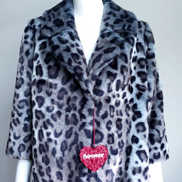 Faux Fur Snow Leopard Coat. NWT Soft + Luxe Winter Staple - Picture 1 of 6